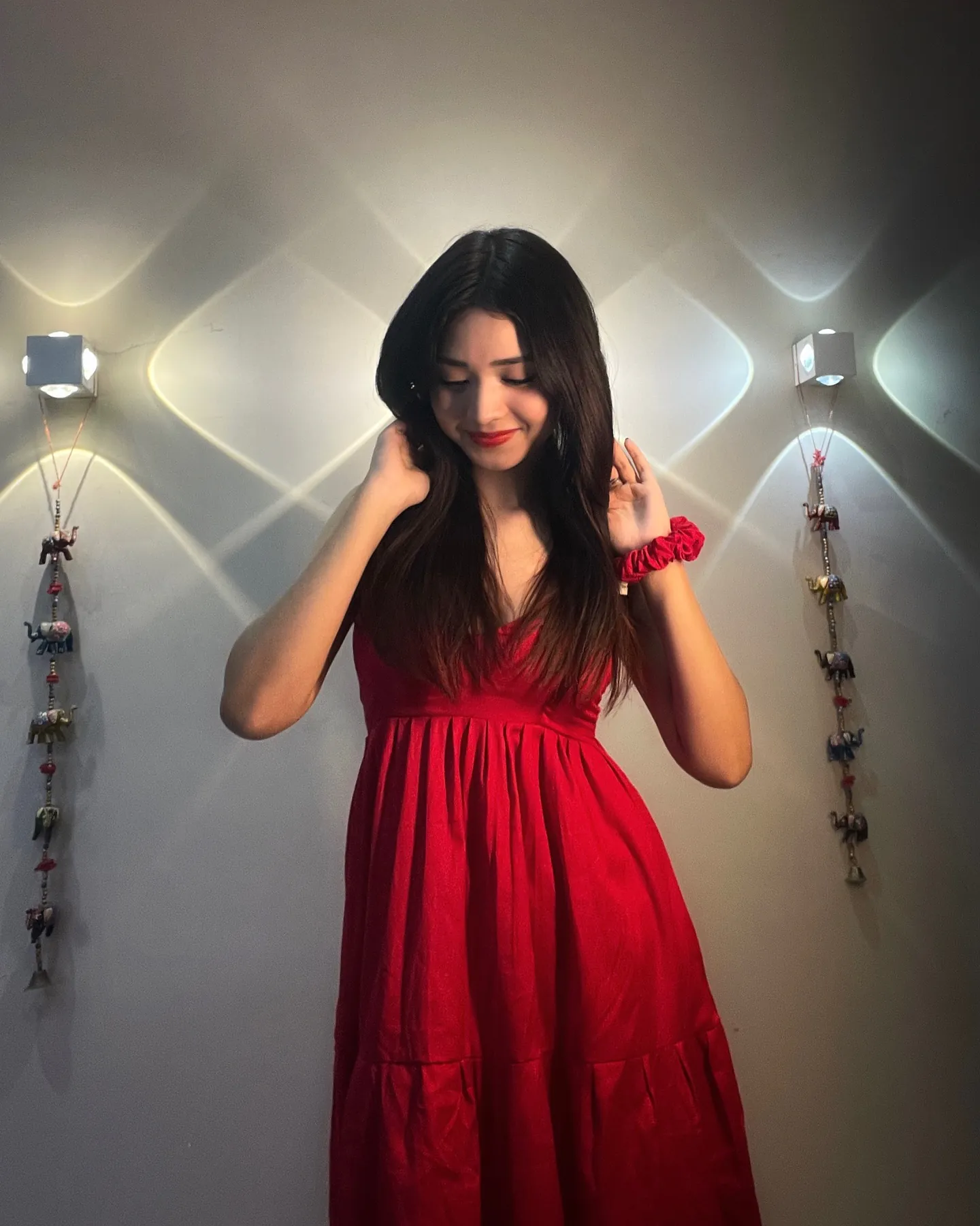 Aaryapriya Bhuyan (IPL Viral Girl) - aaryapriya-bhuyan-ipl-viral-girl-sexy-3.webp